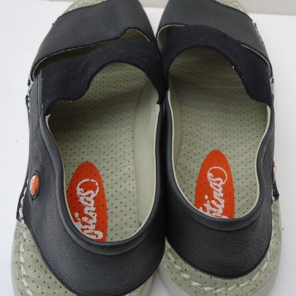SIZE 8. Softinos leather sling back sandals . - Picture 6 of 16